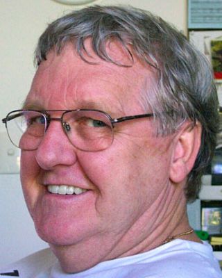 John Bushby
Ключові слова: John Bushby grin smile