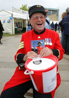 Chelsea Pensioner - Royal Bath & West Show
Ključne besede: Chelsea Pensioner Royal Bath & West Show