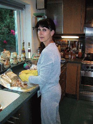 Marjorie in Whitecroft Kitchen
Ripping some sort of meat apart with her bare hands.
Λέξεις-κλειδιά: Whitecroft Marjorie kitchen