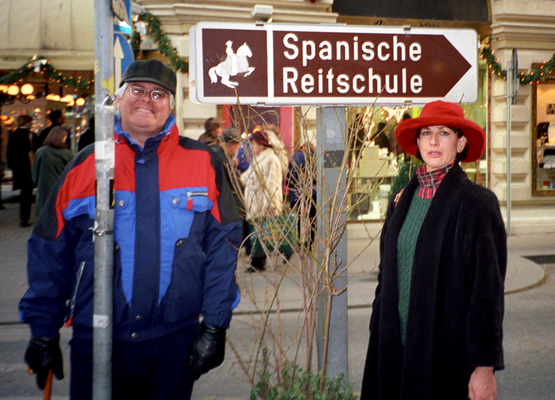 Craig and Marjorie in Vienna
New Year's Visit in early 1997.
Ključne besede: Marjorie Craig Vienna
