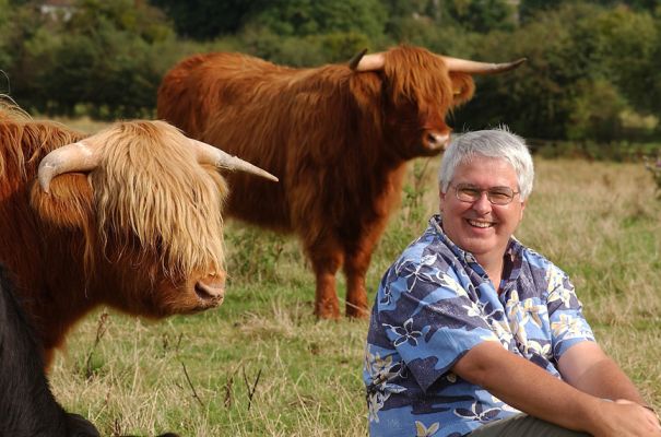 Craig With Highland Cattle
Photographed for the Sunday Telegraph, 13 August 2004
Klíčová slova: Craig Highland Cattle Sunday Telegraph