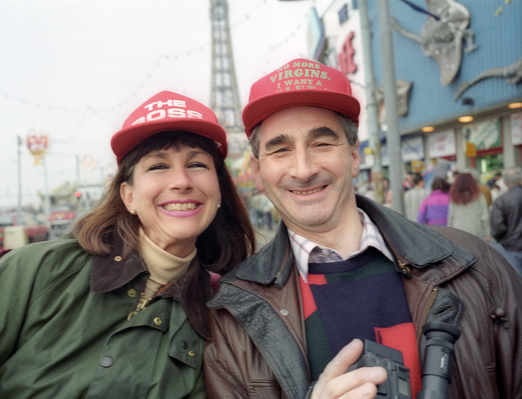 Marjorie and Roger Wilson in Blackpool
Enjoying the delights of Blackpool in the autumn
Ključne besede: Marjorie Walsh Roger Wilson Blackpool