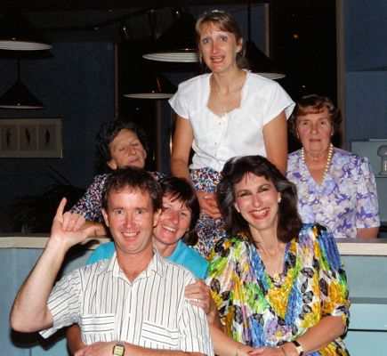 Dinner in Adelaide, Australia
Little Kevin and Little Legs and Marjorie in the foreground, Marjorie 1, Cathy Bushby, and Irene in the background.
Ключевые слова: Adelaide Little Kevin Little Legs Marjorie Marjorie 1 Cathy Bushby Irene