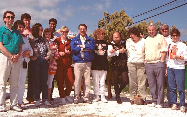 Transax Sales Conference -- Marbella, Spain (circa 1988?)
Chris and Julie Walker, Brian and Barbara Ennis, -?-, Joe deSouza, -?-, John Heyes, Pat Penn, Guy in Funny Costume, Shauna Walsh, Vic Penn, me, and Marjorie
Anahtar kelimeler: Chris Walker Julie Walker Brian Ennis Barbara Ennis Joe deSouza John Heyes Pat Penn Shauna Walsh Vic Penn Marjorie Craig Transax Marbella