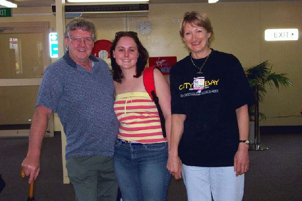 John, Cathy & MSB on the day she left for Melbourne
A reminder of us being together before MSB headed for greener pastures in Melbourne. Sept 2002
