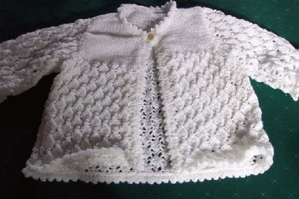 Other matinee jacket for baby Young
Another matinee jacket for baby Young knitted by Granny 
