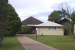 Back of Auntie Annie_s former house July 2005.jpg